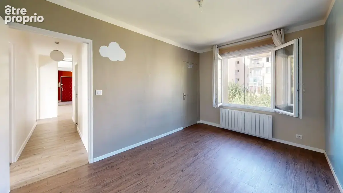 Manosque - appartement t5 avec balcon loggia et garage ! - photo 12