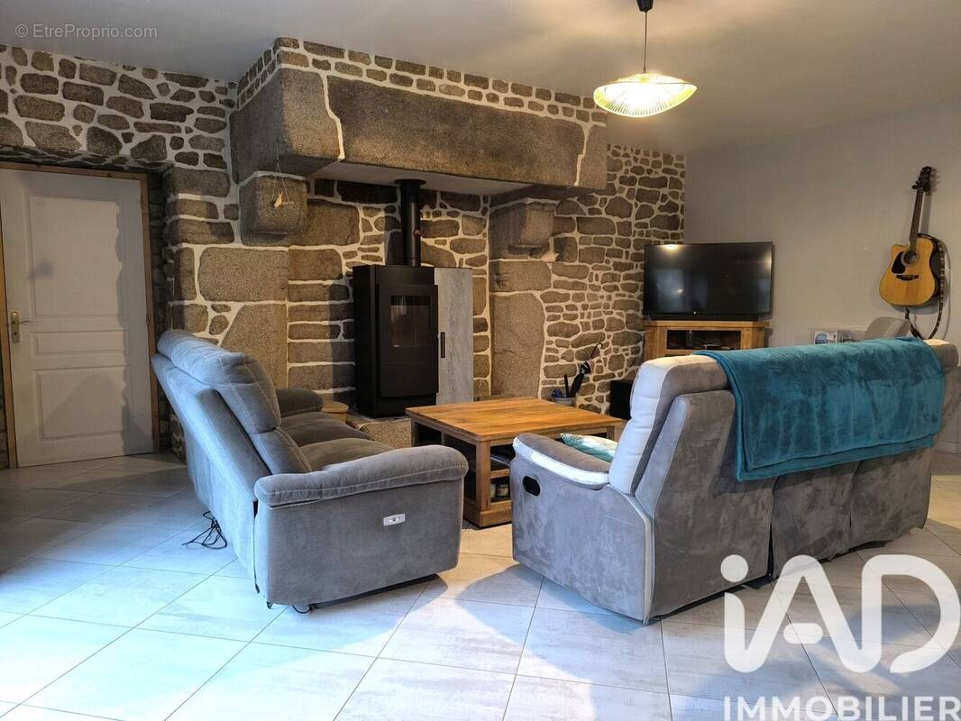 Photo 1 - Maison à FOUGERES