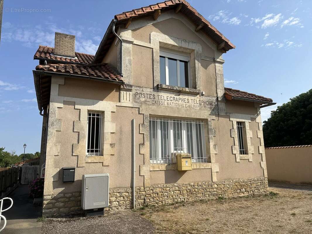 Maison à SAINT-SECONDIN