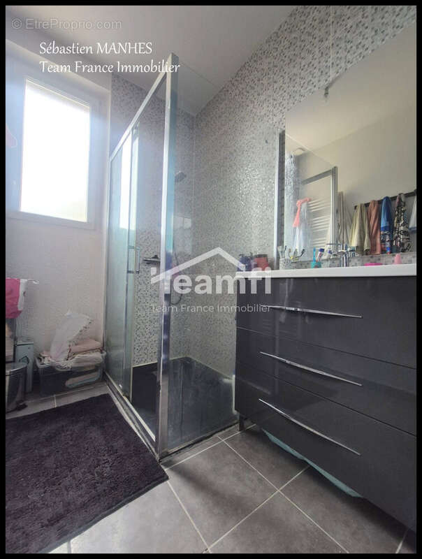 Maison à LA MONNERIE-LE-MONTEL