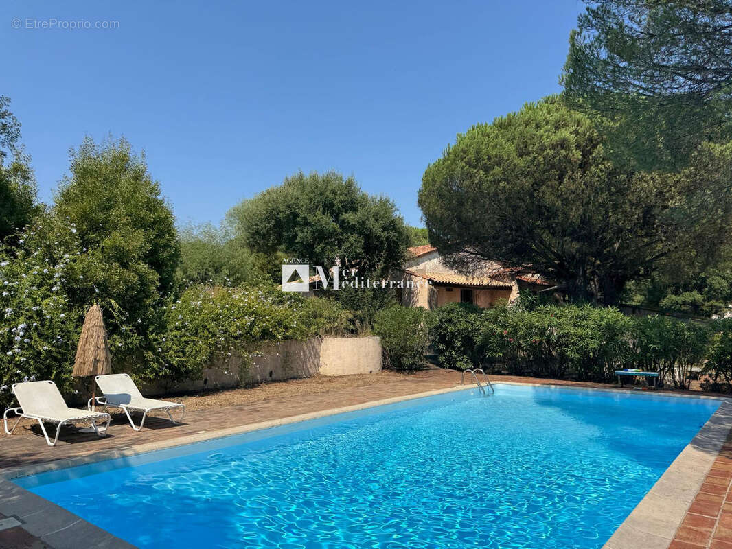 Maison à GRIMAUD