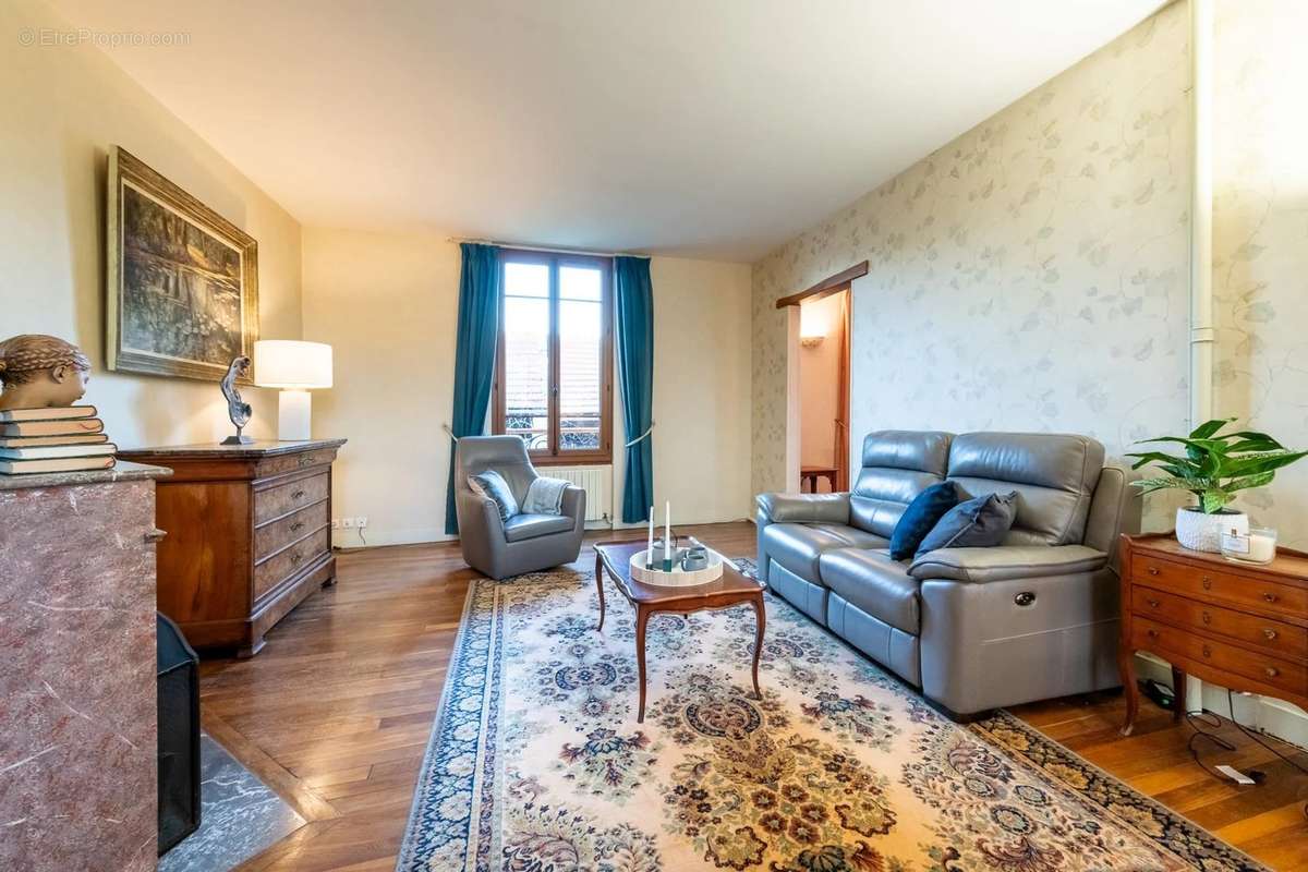 Maison à VAYRES-SUR-ESSONNE