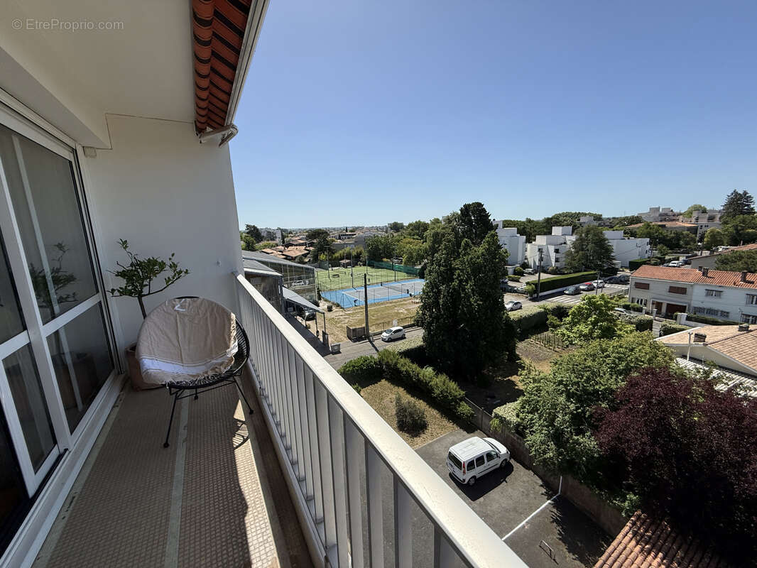 Appartement à BORDEAUX