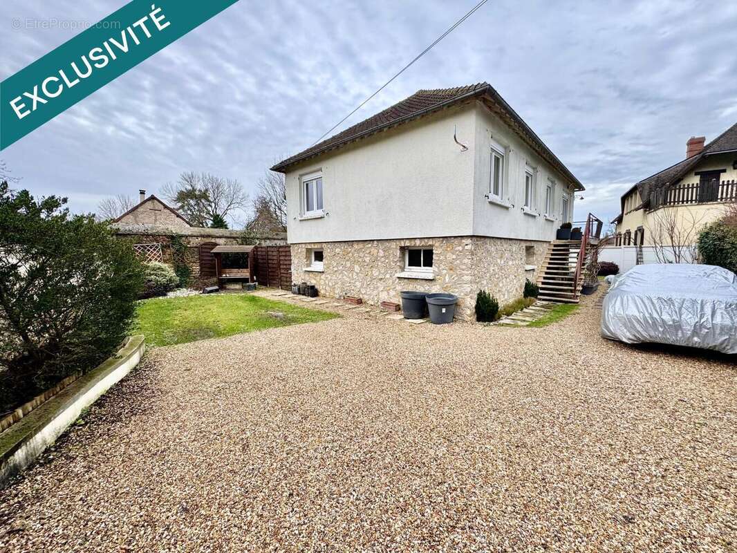 Photo 2 - Maison à LA CHAPELLE-REANVILLE