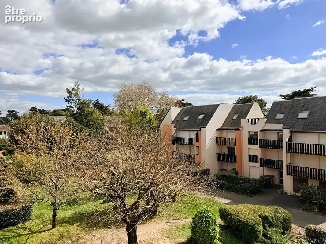 La baule - proche plage - t1 bis duplex - photo 9