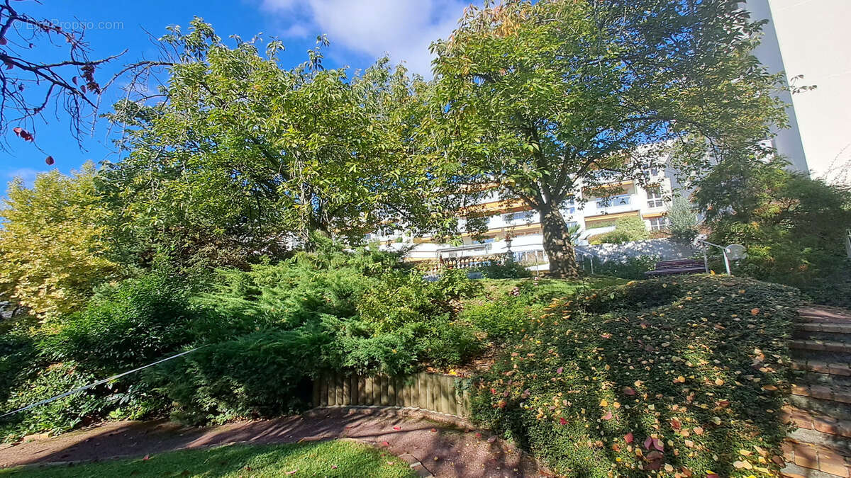 Appartement à NOGENT-SUR-MARNE