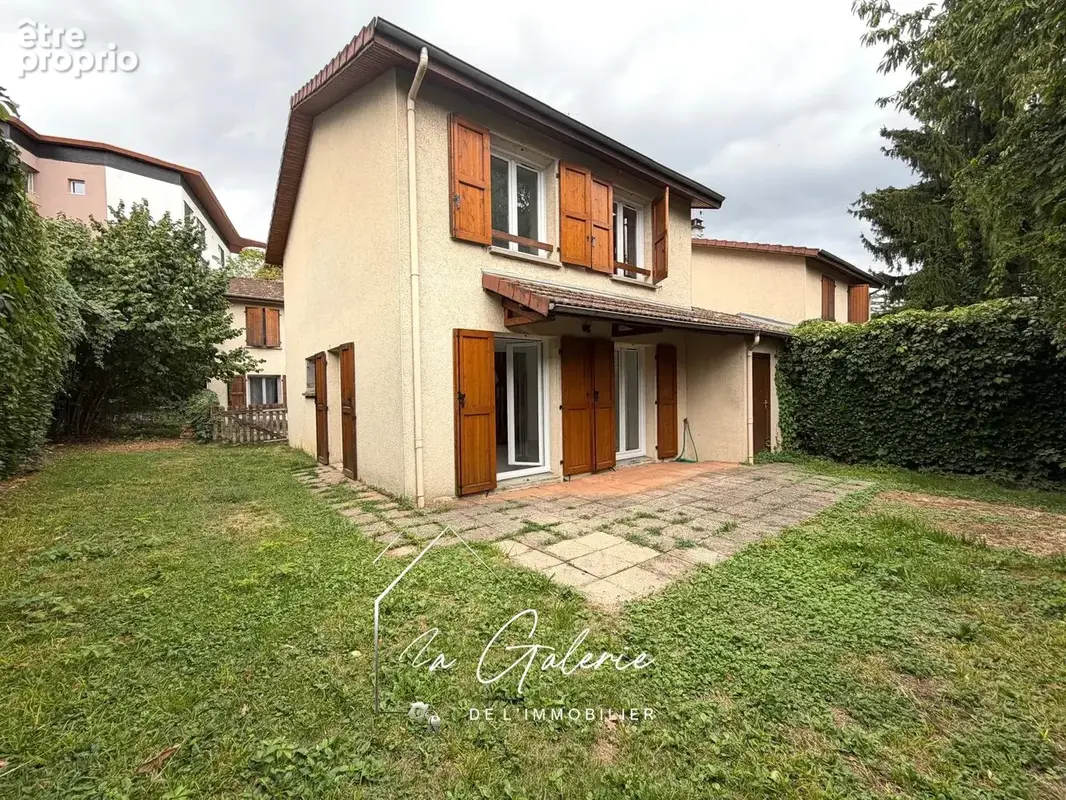 Maison à GIERES