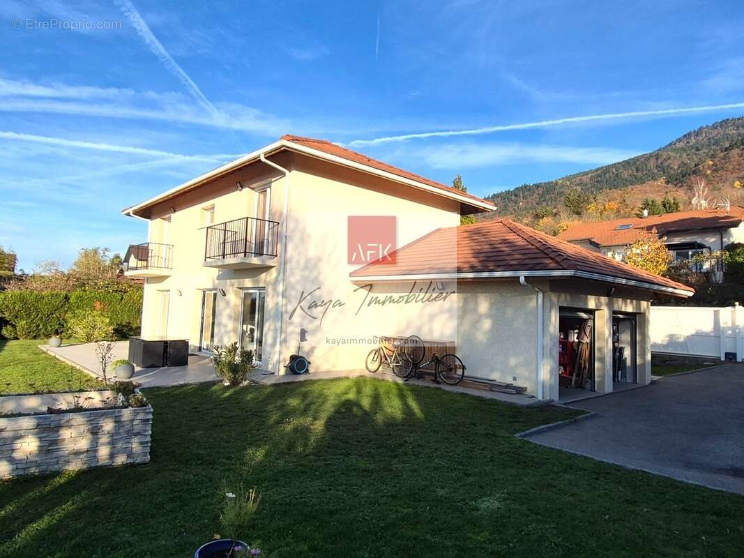 Maison à SAINT-CERGUES