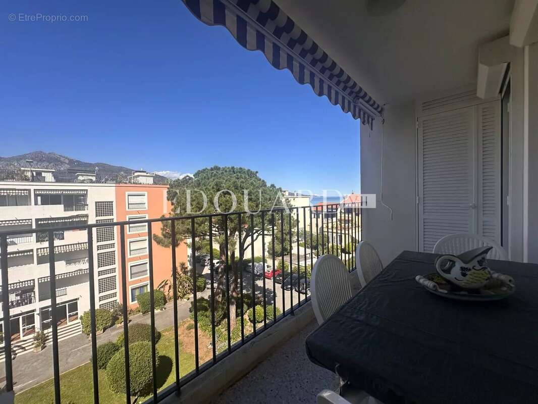 Appartement à ROQUEBRUNE-CAP-MARTIN