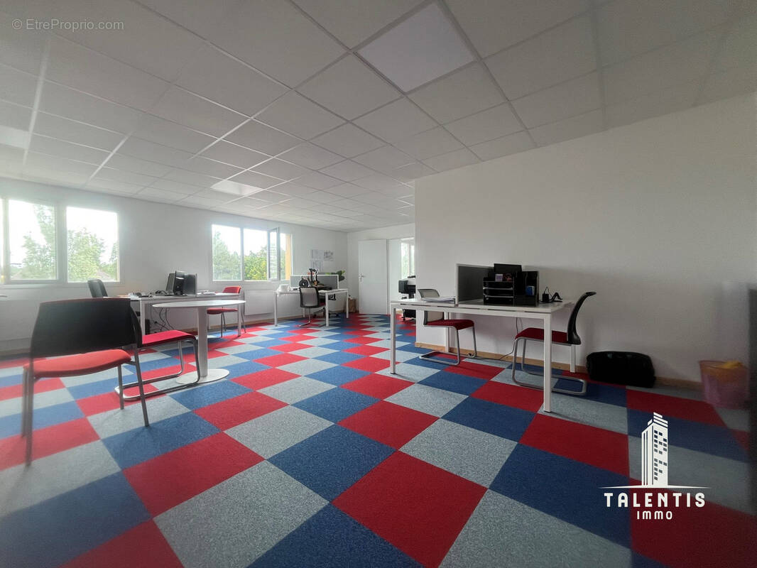 Commerce à BOURGNEUF-EN-RETZ