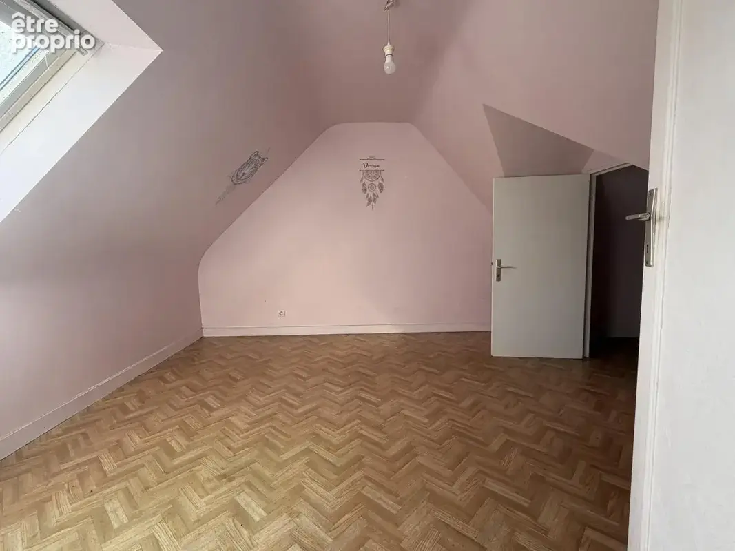 Maison 6 pièces 94 m² à vendre à Le Cloitre-Saint-Thegonnec (29410) - photo 8