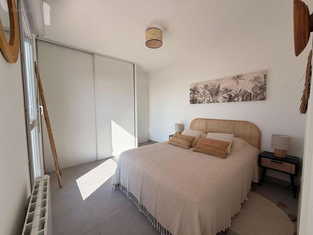   - Appartement à VILLEFRANCHE-SUR-SAONE