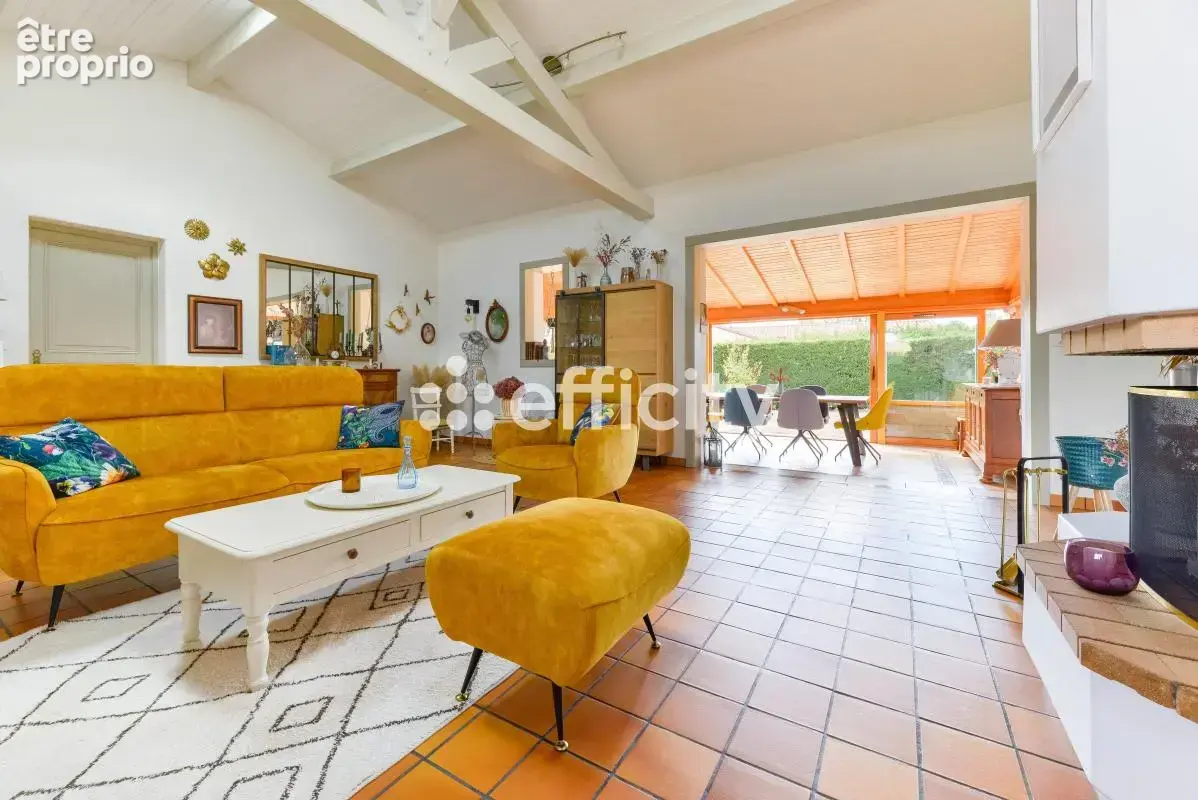 Maison 6 pièces 131 m² · à Bouaye · 131 m² · 390 000 €