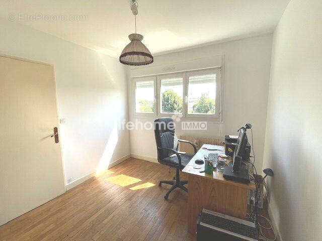 Maison 81 m² à Chateauroux  - photo 4