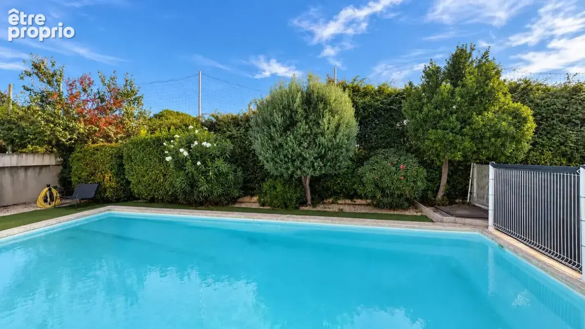 Appartement T2 avec terrasse et jardinet , parking, piscine - photo 1