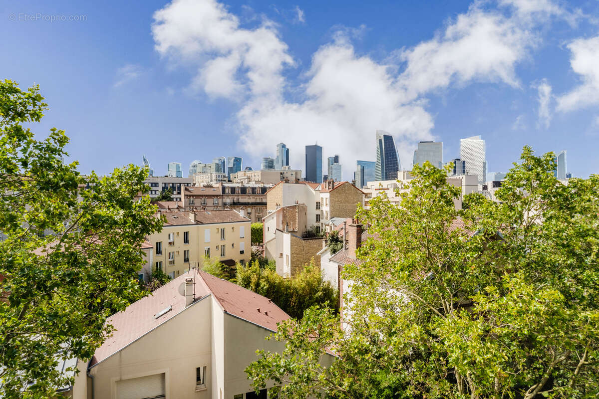 Appartement à LA GARENNE-COLOMBES