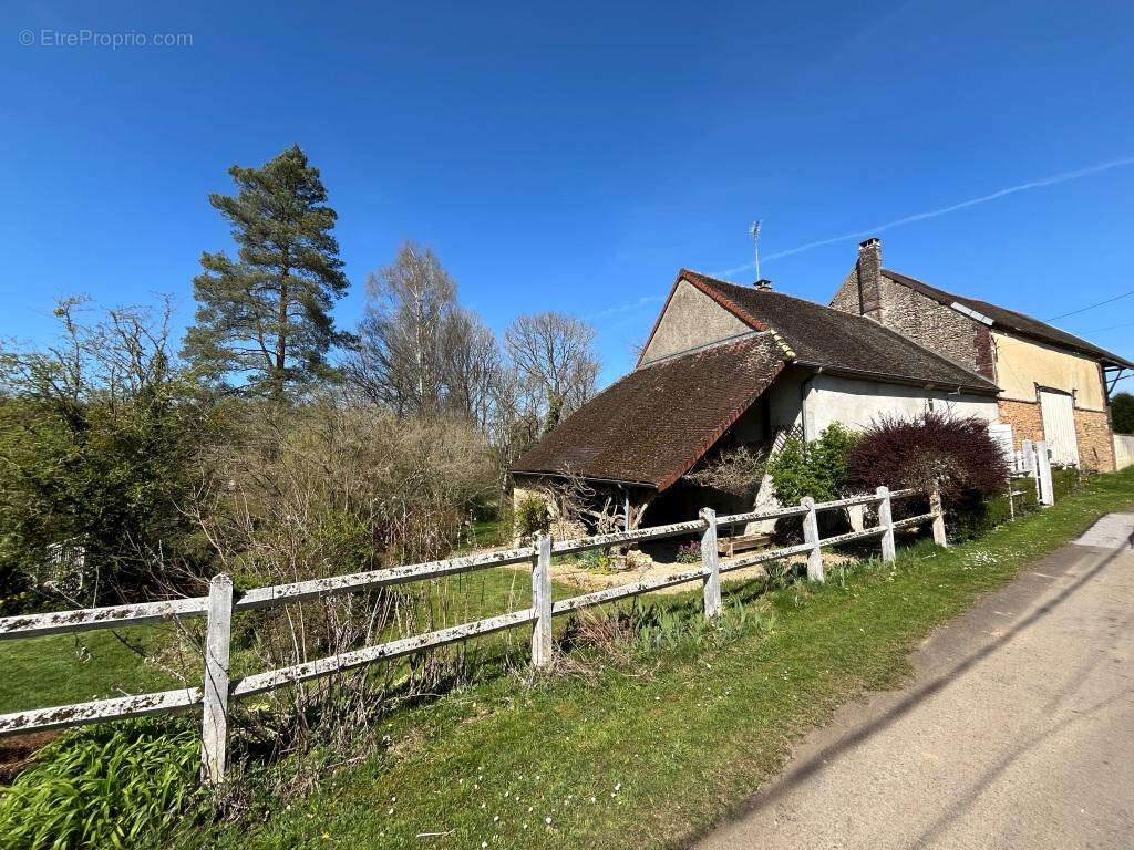 Charmante maison de campagne authentique sur son jardin de 1200 m2 et sa petite prairie - photo 19