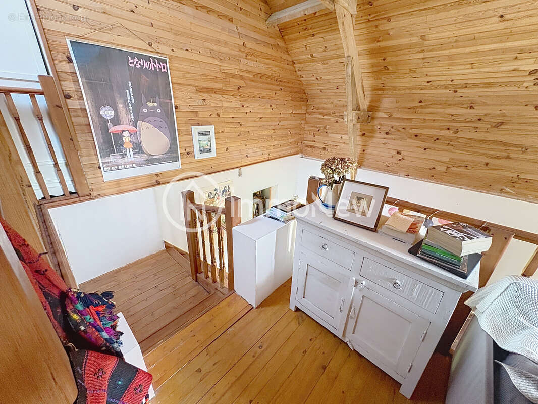 Magnifique longere annee 1711 d une surface de 140 m2 sur 1835 m2 - photo 20
