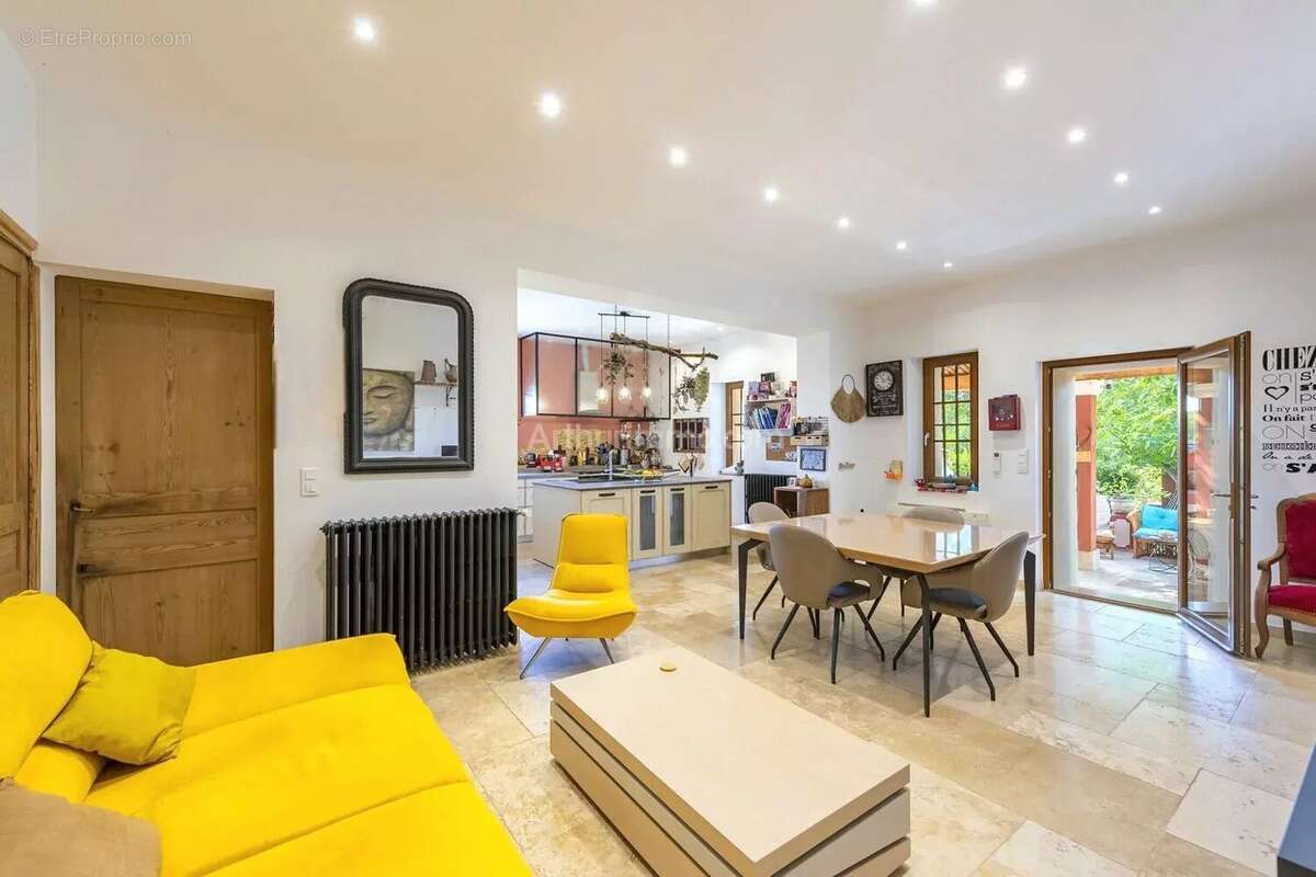 Maison à DRAGUIGNAN