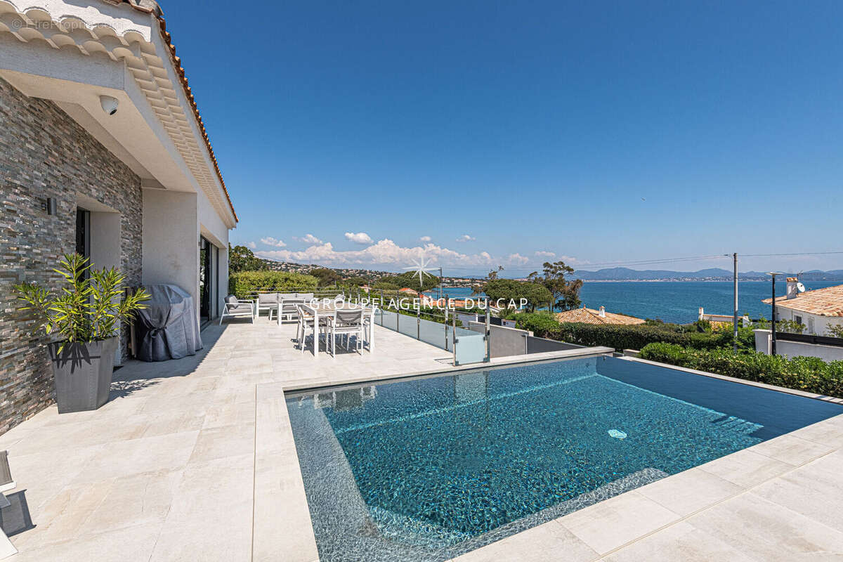 Maison à LES ISSAMBRES