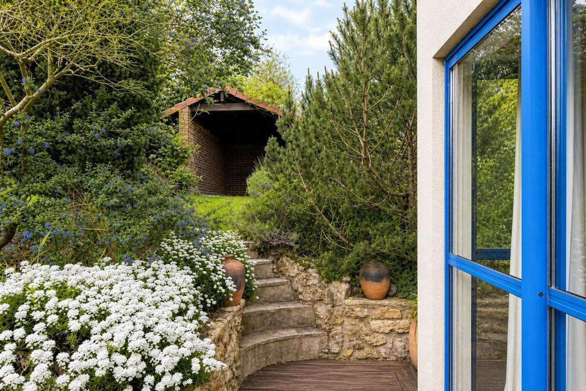 Charmante maison en meulière de 6 pièces avec jardin arboré - photo 18