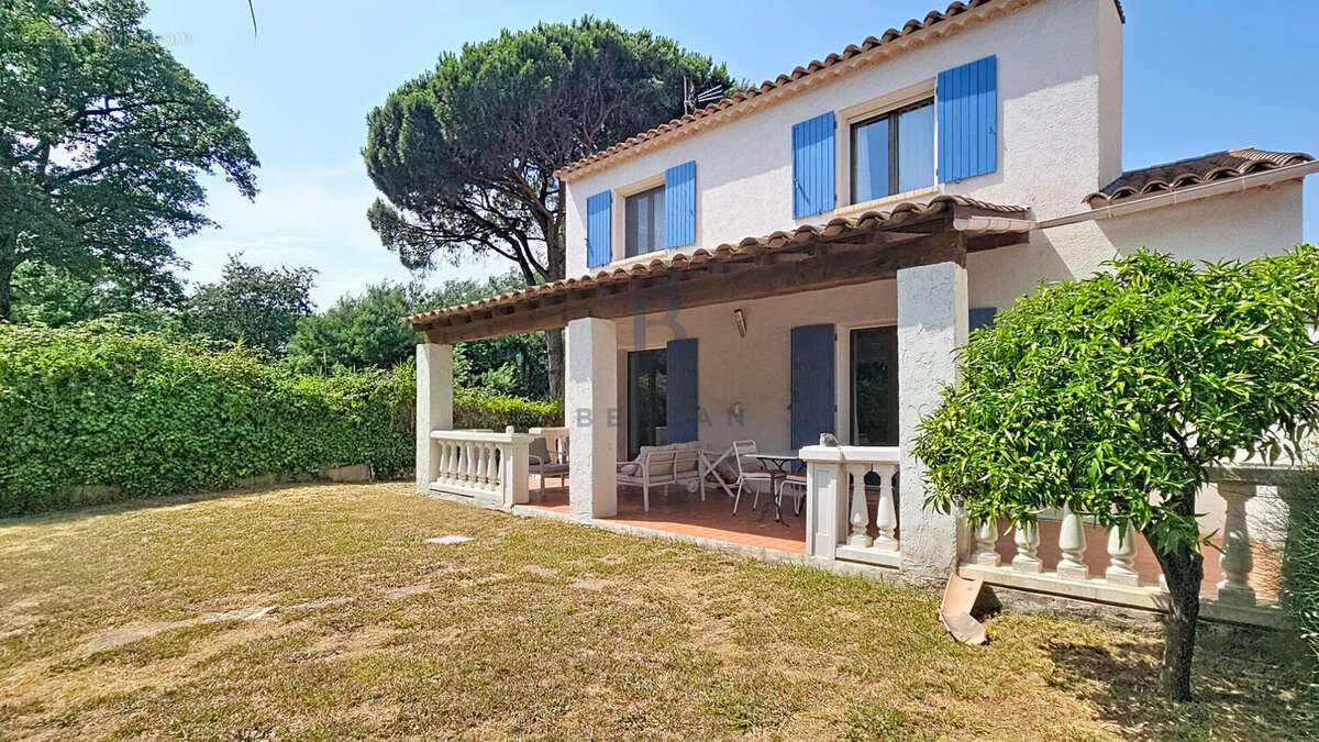Villa FREJUS TOUR DE MARE au Calme Absolu - Environnement Verdoyant - photo 2