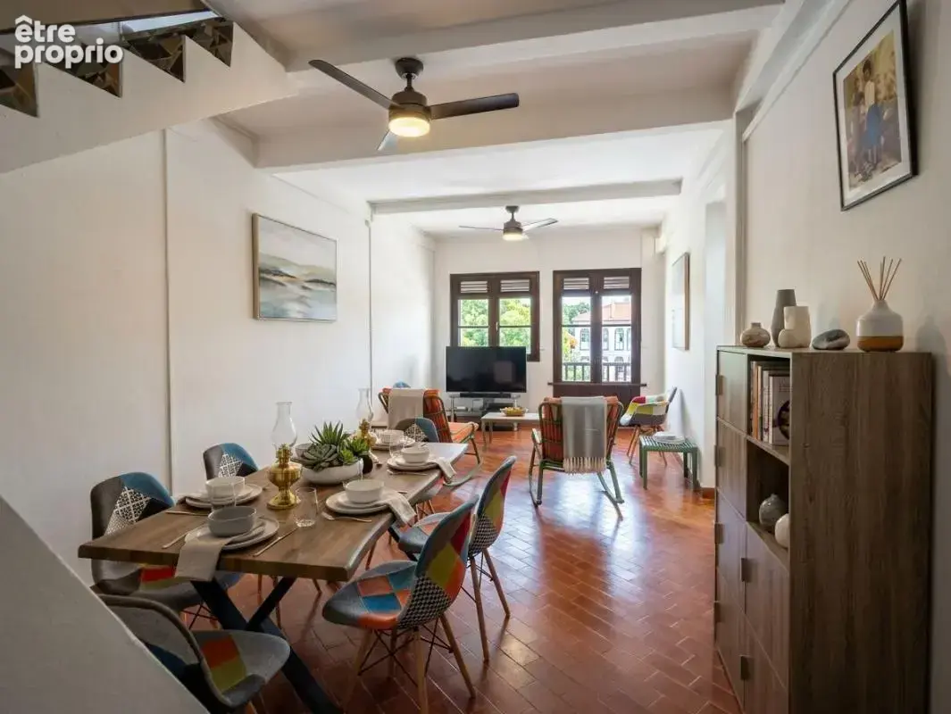 Maison de ville 108 m² T4/5, rénovée au Gros-Morne - photo 2