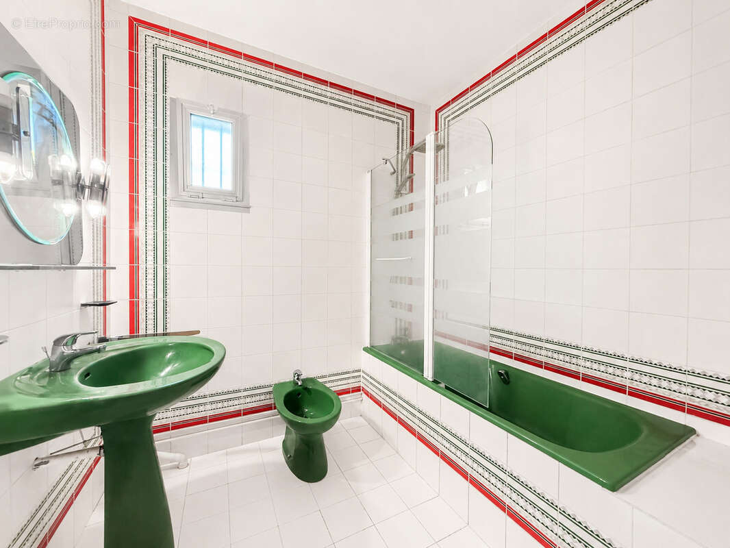 Maison familiale de plain-pied 3 chambres   Lège Bourg - photo 7