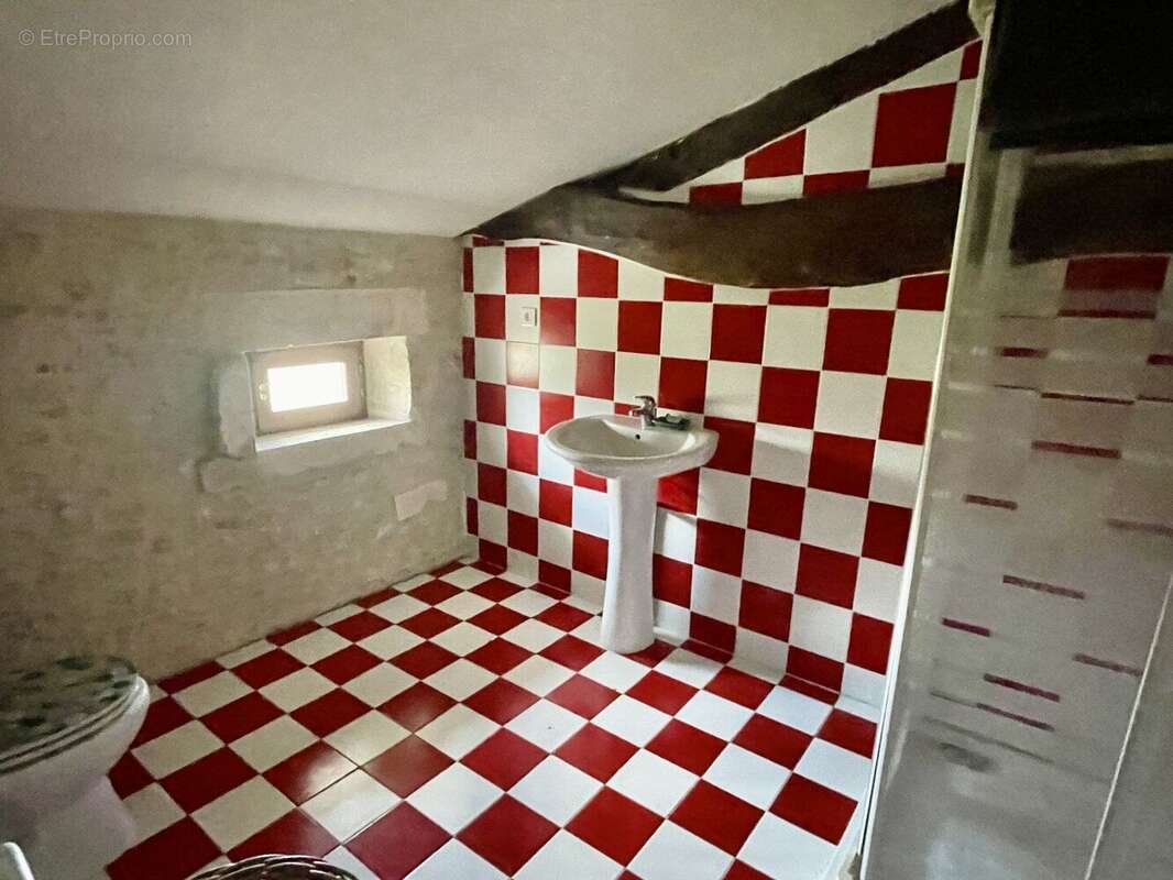 Maison à AUTHON-EBEON