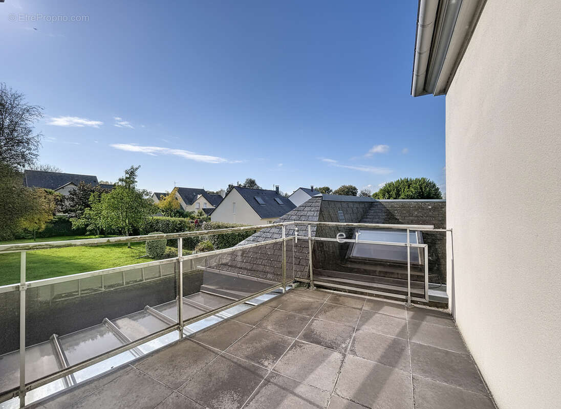 Maison à JULLOUVILLE