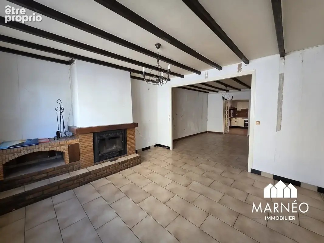 Maison 6 pièces 137 m² à vendre à Chalons-En-Champagne (51000) - photo 2