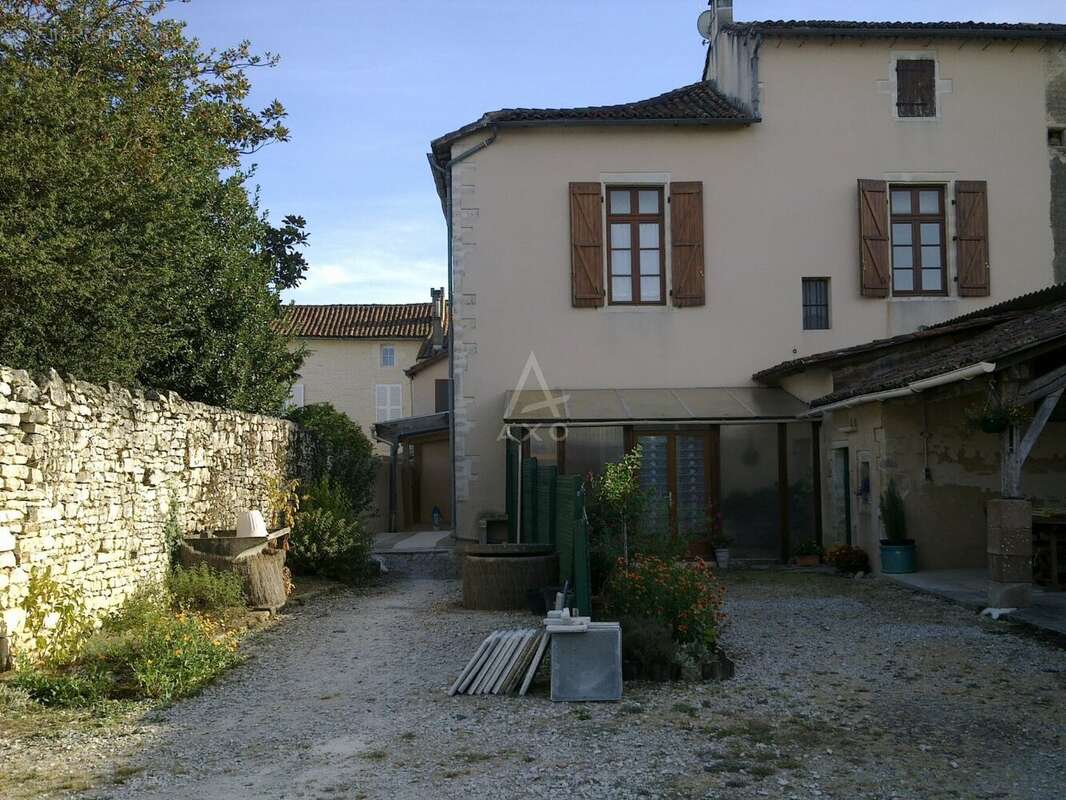 Maison à RUFFEC