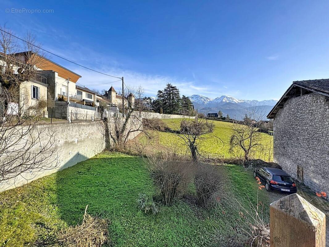 Maison à SAINT-NAZAIRE-LES-EYMES