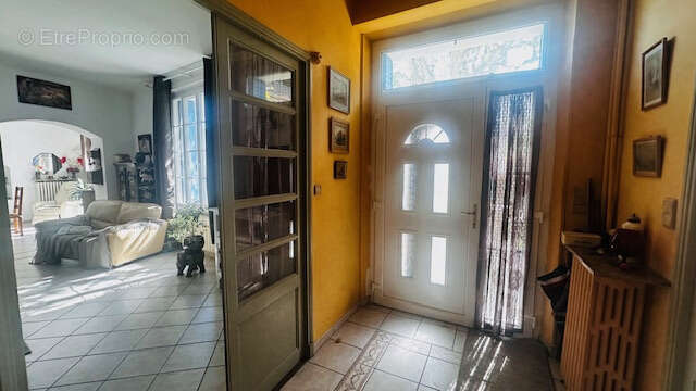 Maison à VIOLES