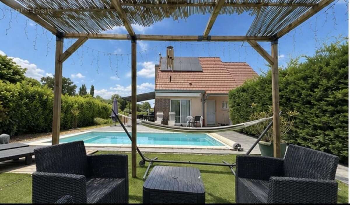 Maison à FENAY