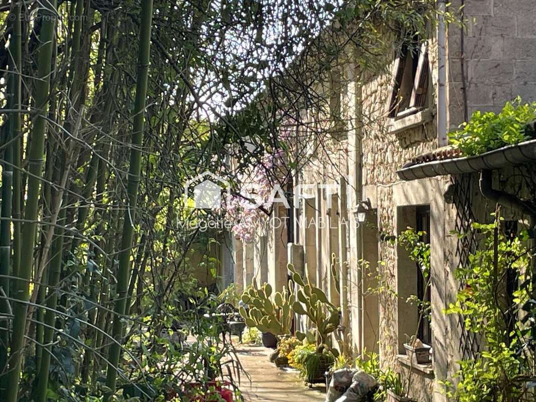 Photo 3 - Maison à BARBEZIEUX-SAINT-HILAIRE