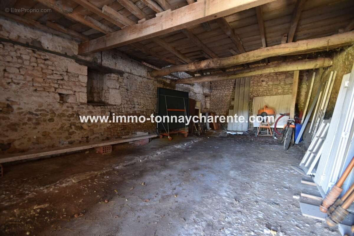 Maison à TONNAY-CHARENTE