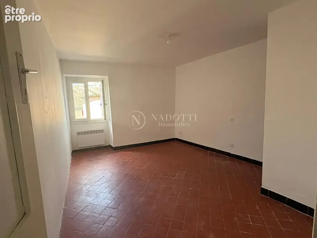 Appartement T3  avec cave et Garage - Lauris (Sud Luberon) - photo 10