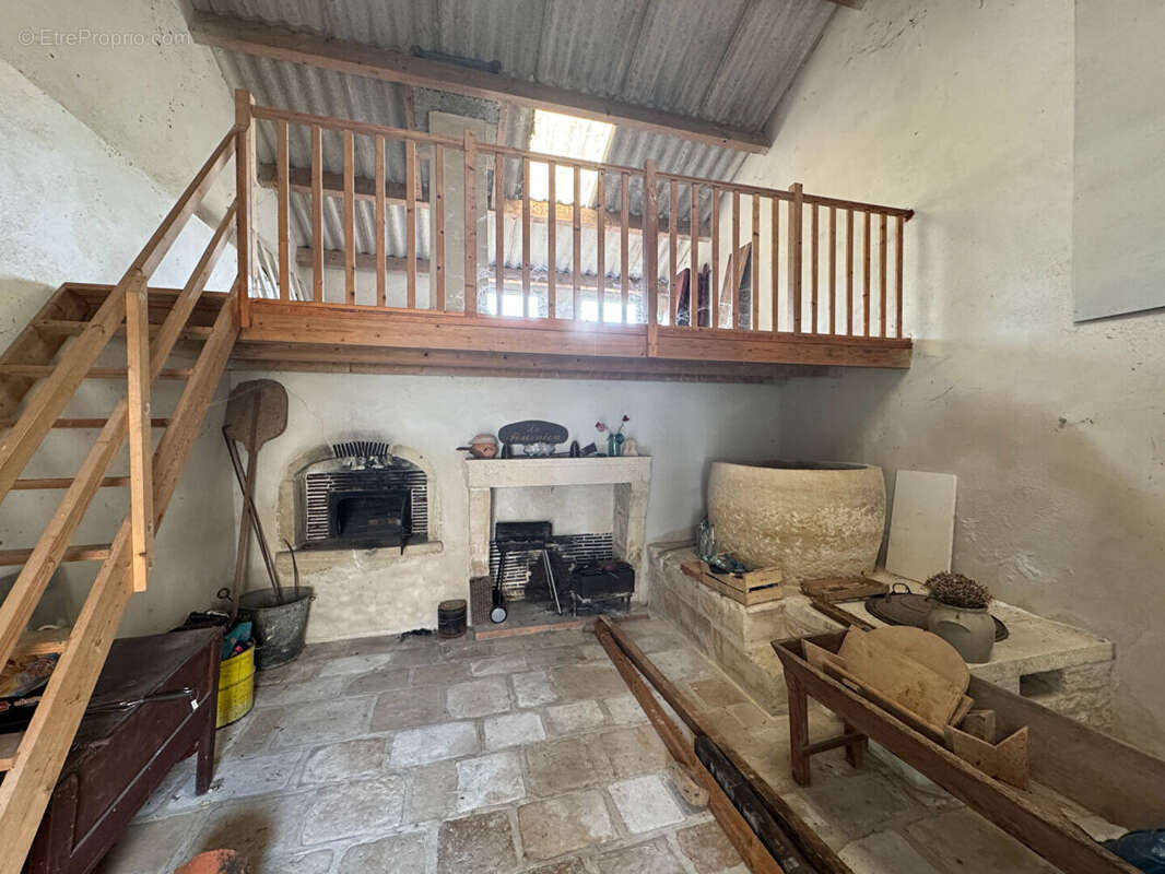 Maison à SURGERES