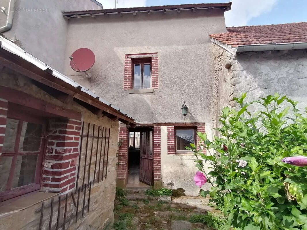 Maison à SAINT-MAURICE-LA-SOUTERRAINE