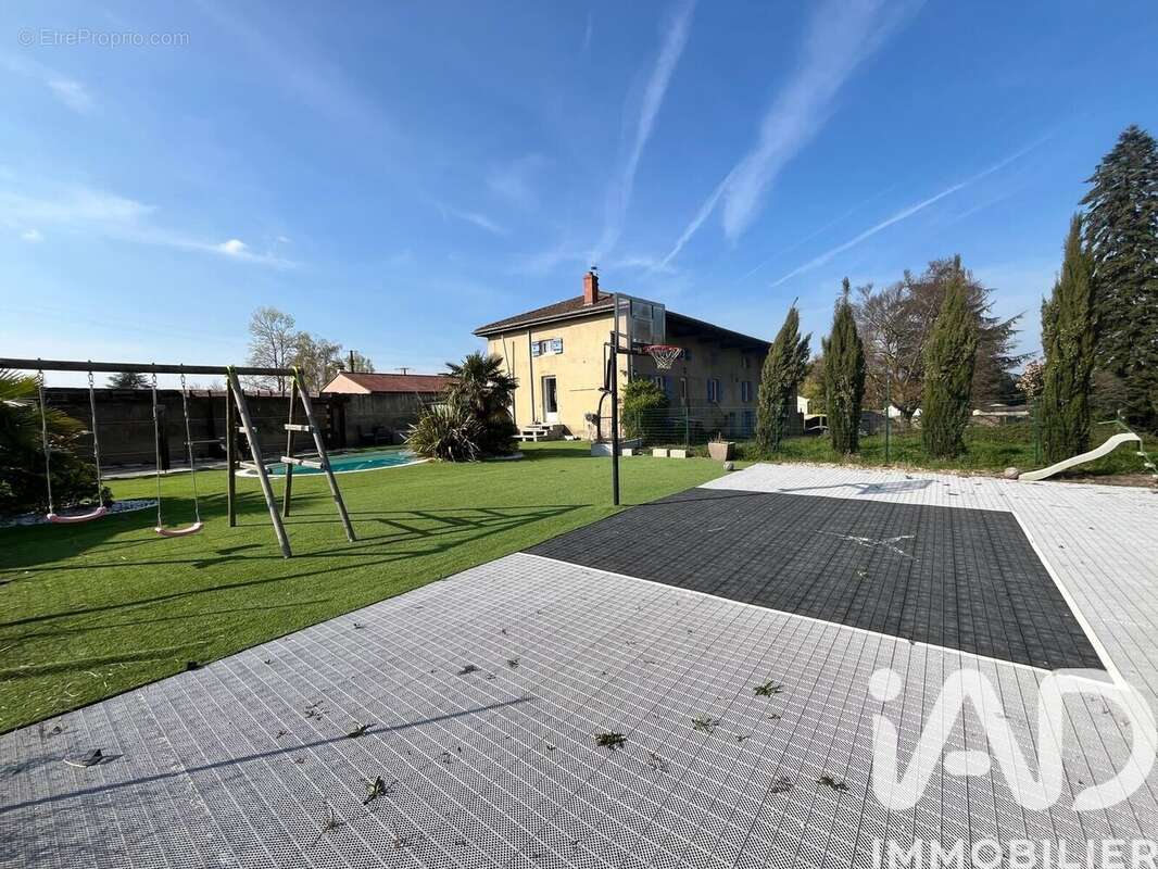 Photo 3 - Maison à MACON