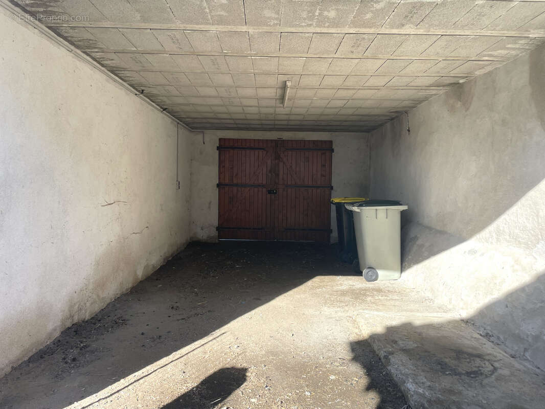 Maison à BUSSY-ALBIEUX