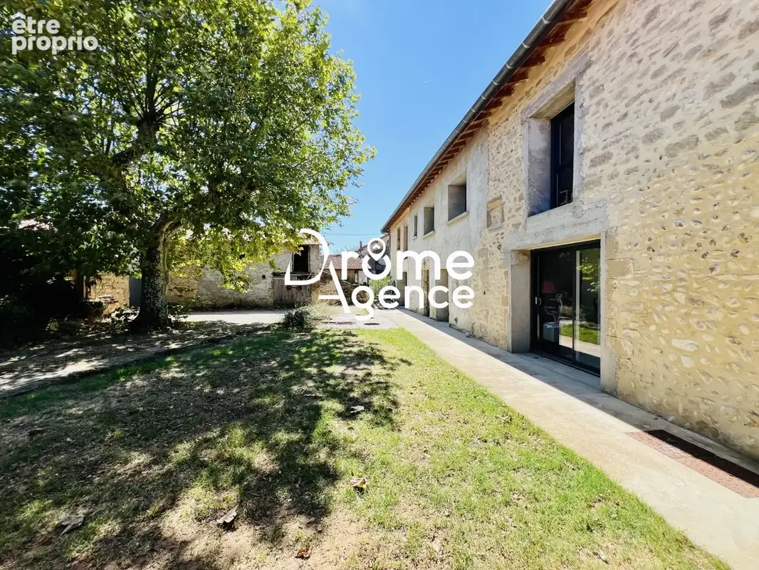 Maison 7 pièces 200 m² à vendre à Chateauneuf-Sur-Isere (26300) - photo 2