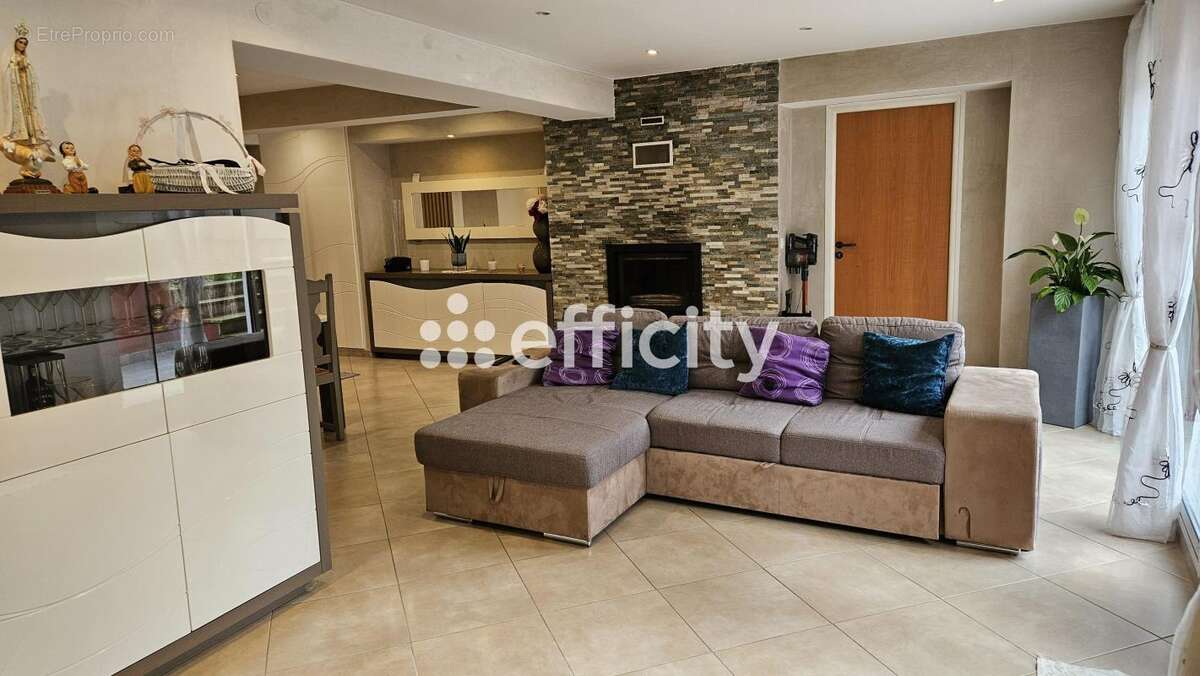 Maison à CHAMPIGNY-SUR-MARNE