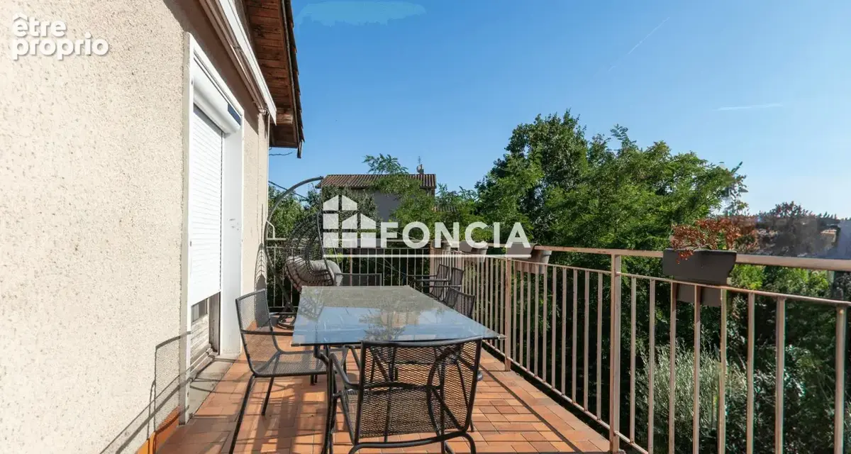 Maison familiale T4 à rénover – Grand terrain clos de 1 200 m² – Genay - photo 2