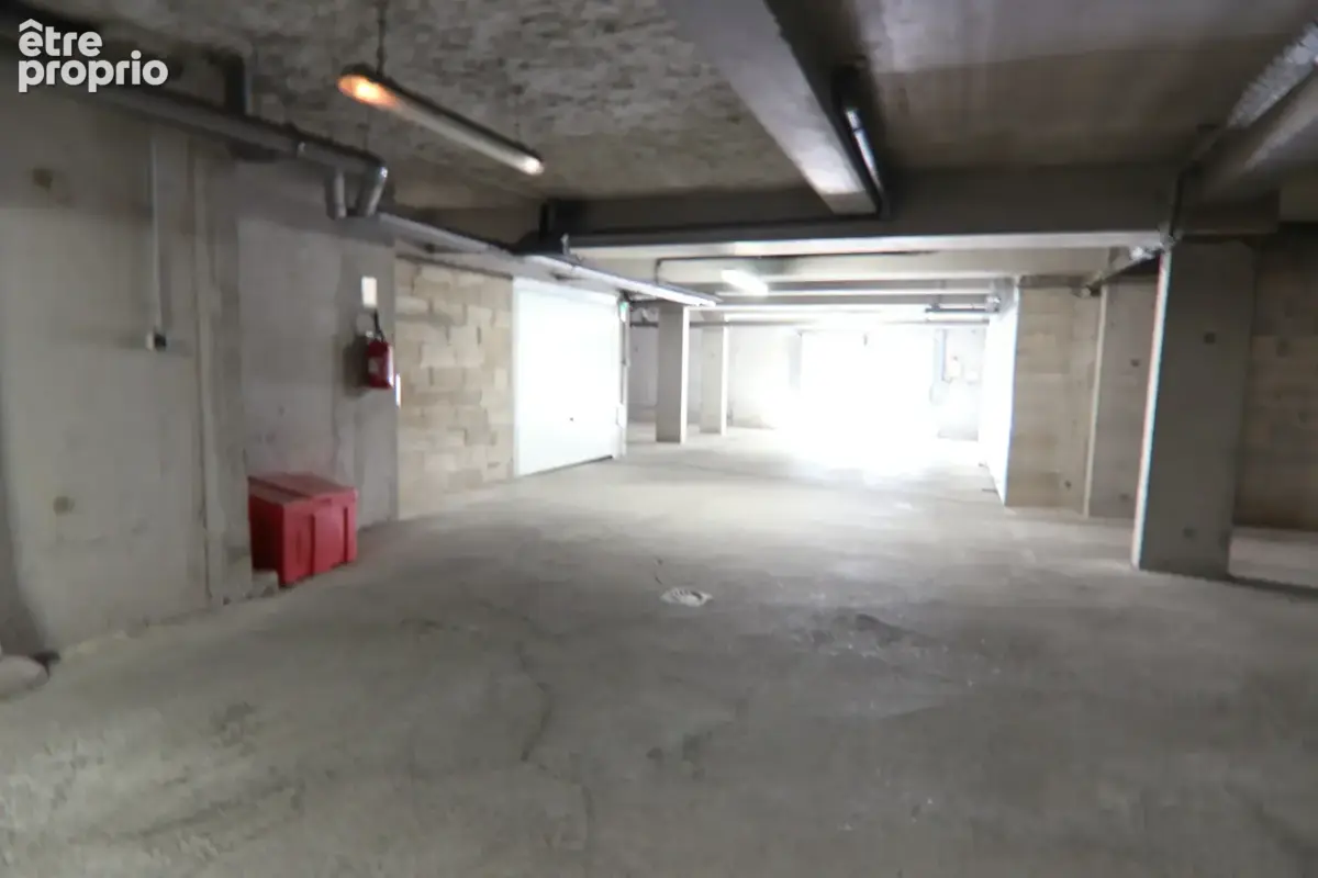 Parking sécurisé - photo 4