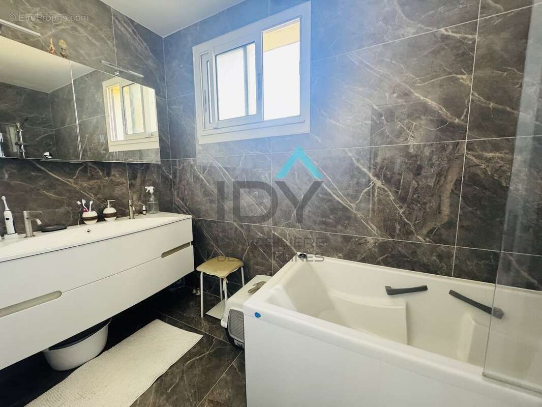 Appartement à SAINT-GERMAIN-EN-LAYE