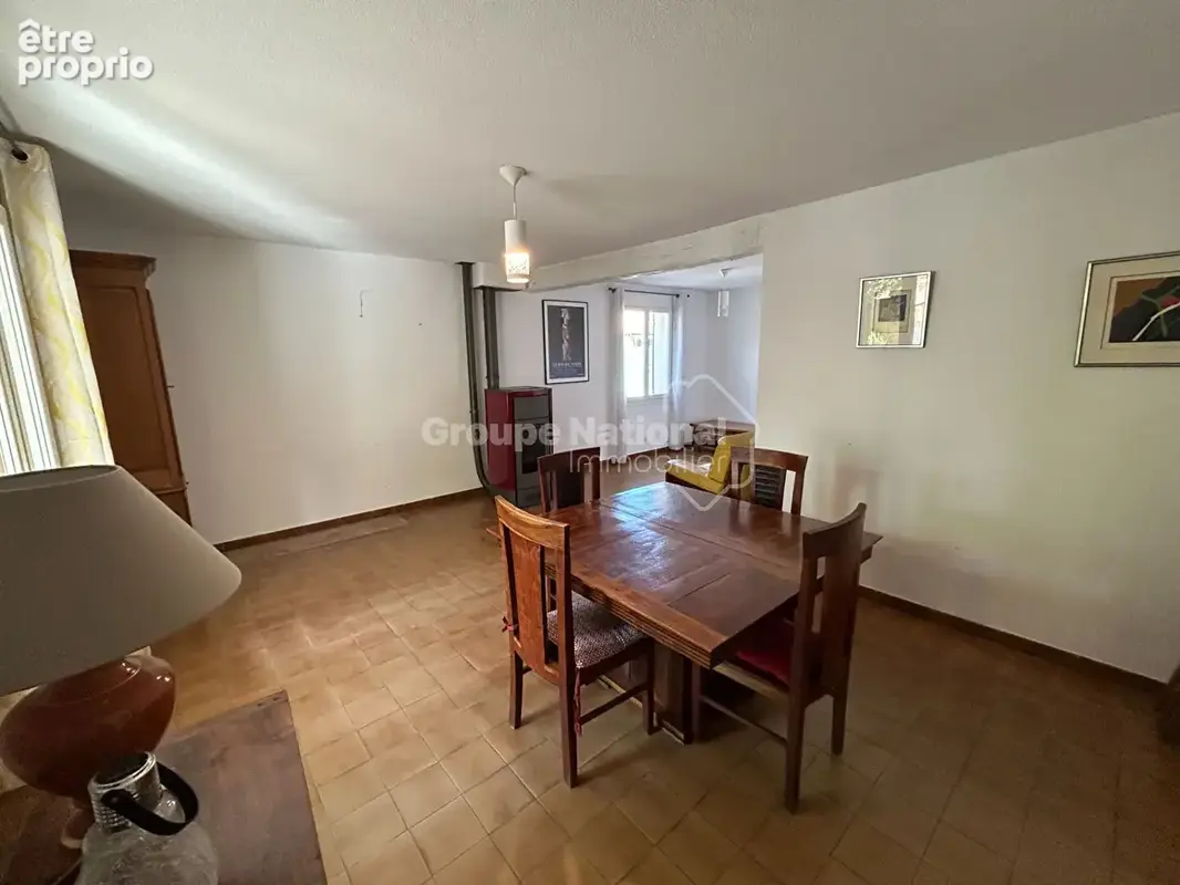 Maison de plain-pied 3 chambres sur parcelle de 640 m² avec piscine et garage - Saint Didier - photo 12