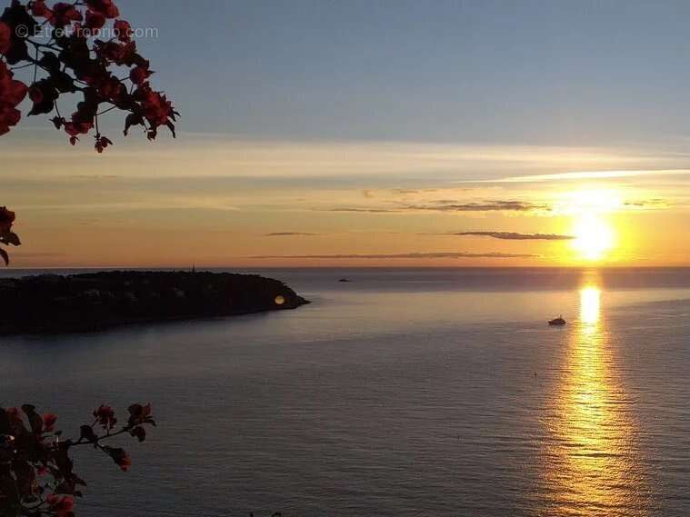 Appartement à ROQUEBRUNE-CAP-MARTIN