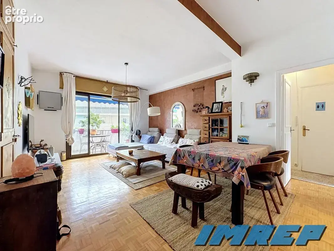 Appartement 3 pièces 68 m² · à Marseille-8e · 68 m² · 322 000 €